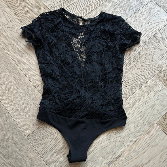 Dynamite lace bodysuit - Picture 1 of 4